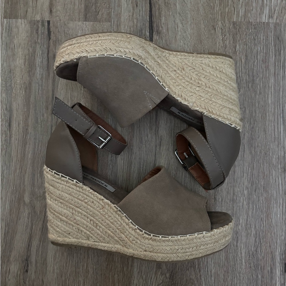 Steve Madden Taupe Wedge Espadrille Sandals